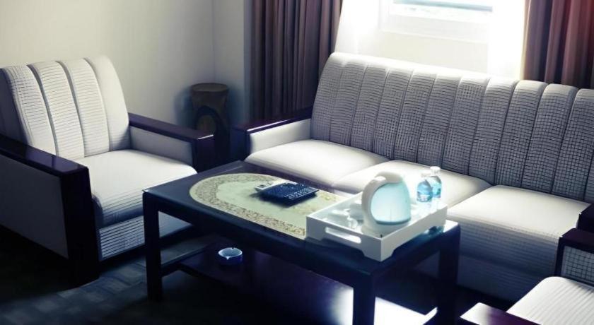 Golden Ant Hotel